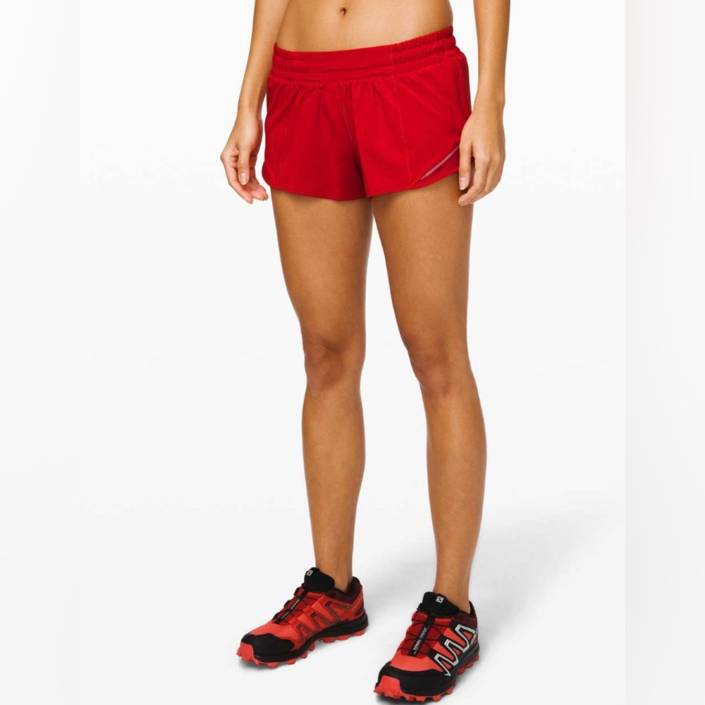 Lululemon Hotty Hot Low-Rise Short 2.5” Size 8